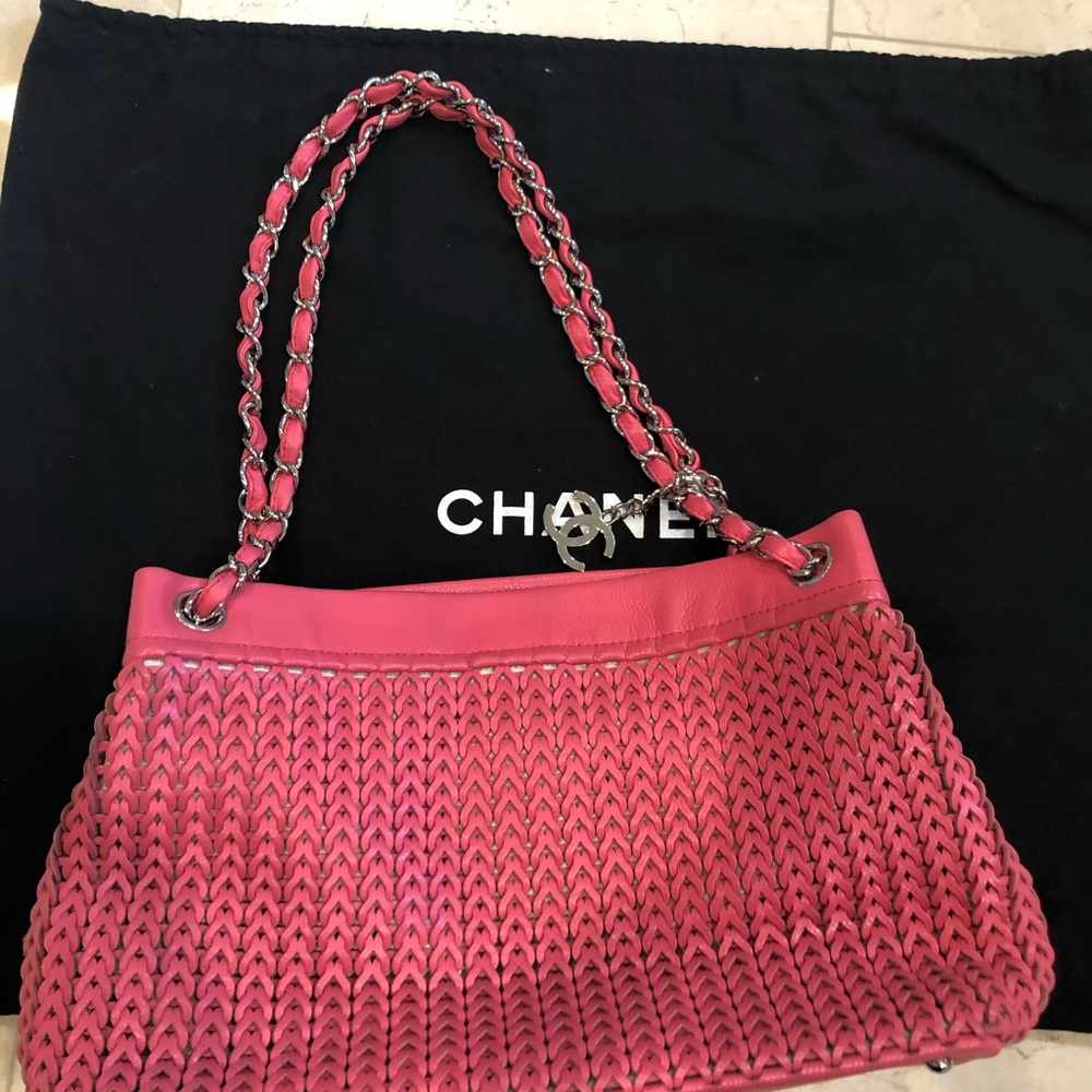Chanel tote